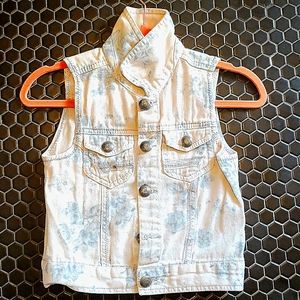 Girls Denim Vest Floral 😍 😍